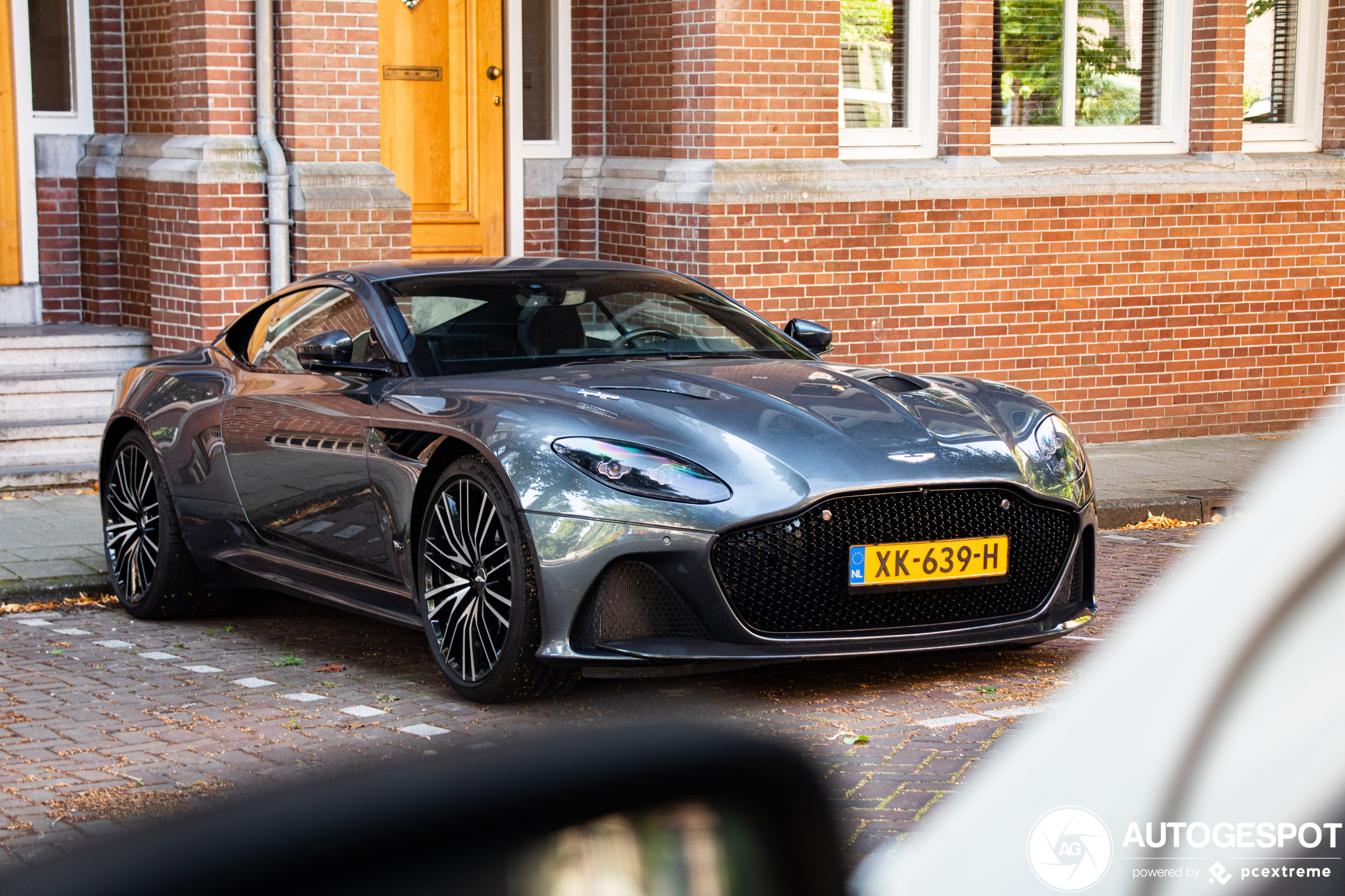 Aston Martin DBS Superleggera