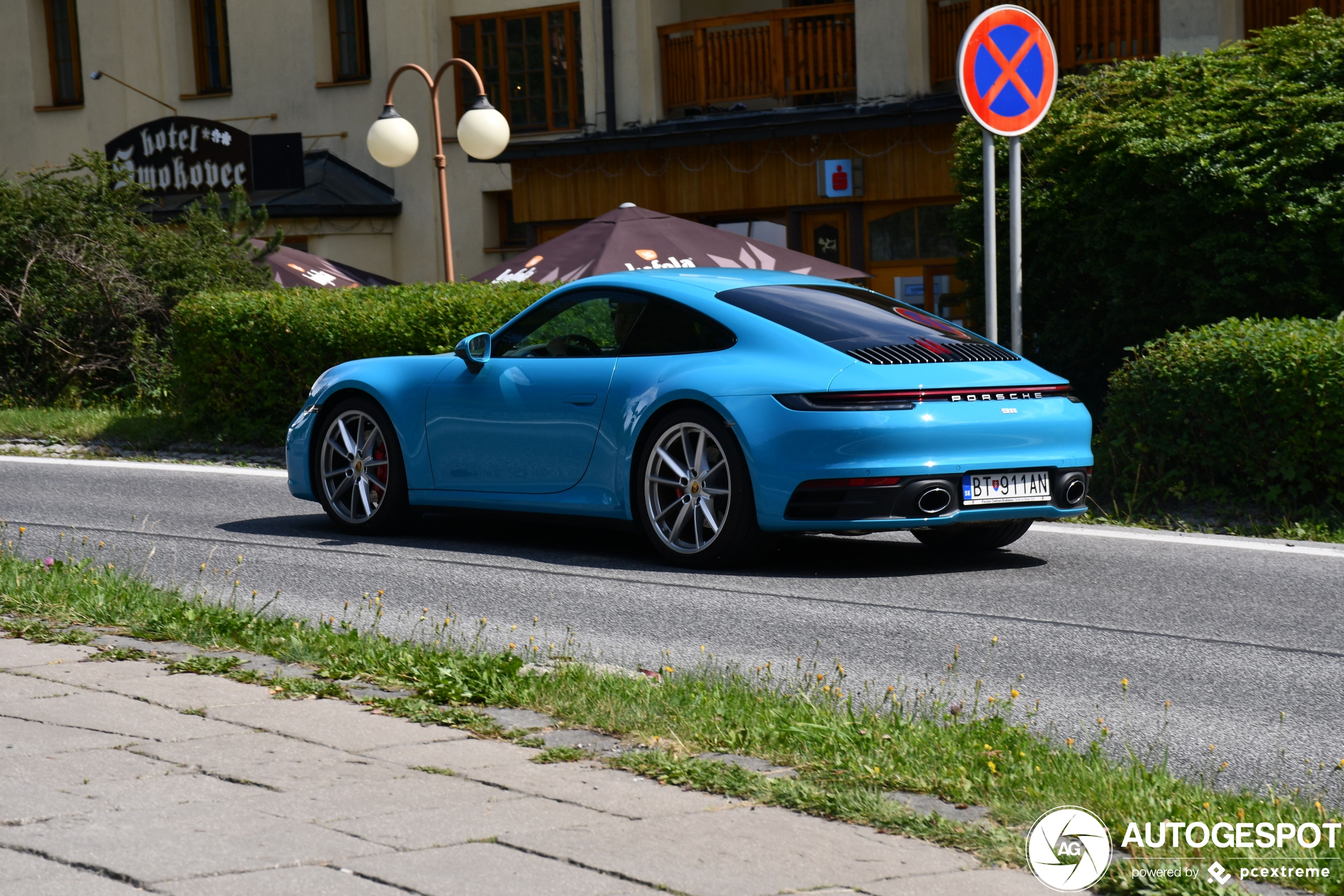 Porsche 992 Carrera 4S