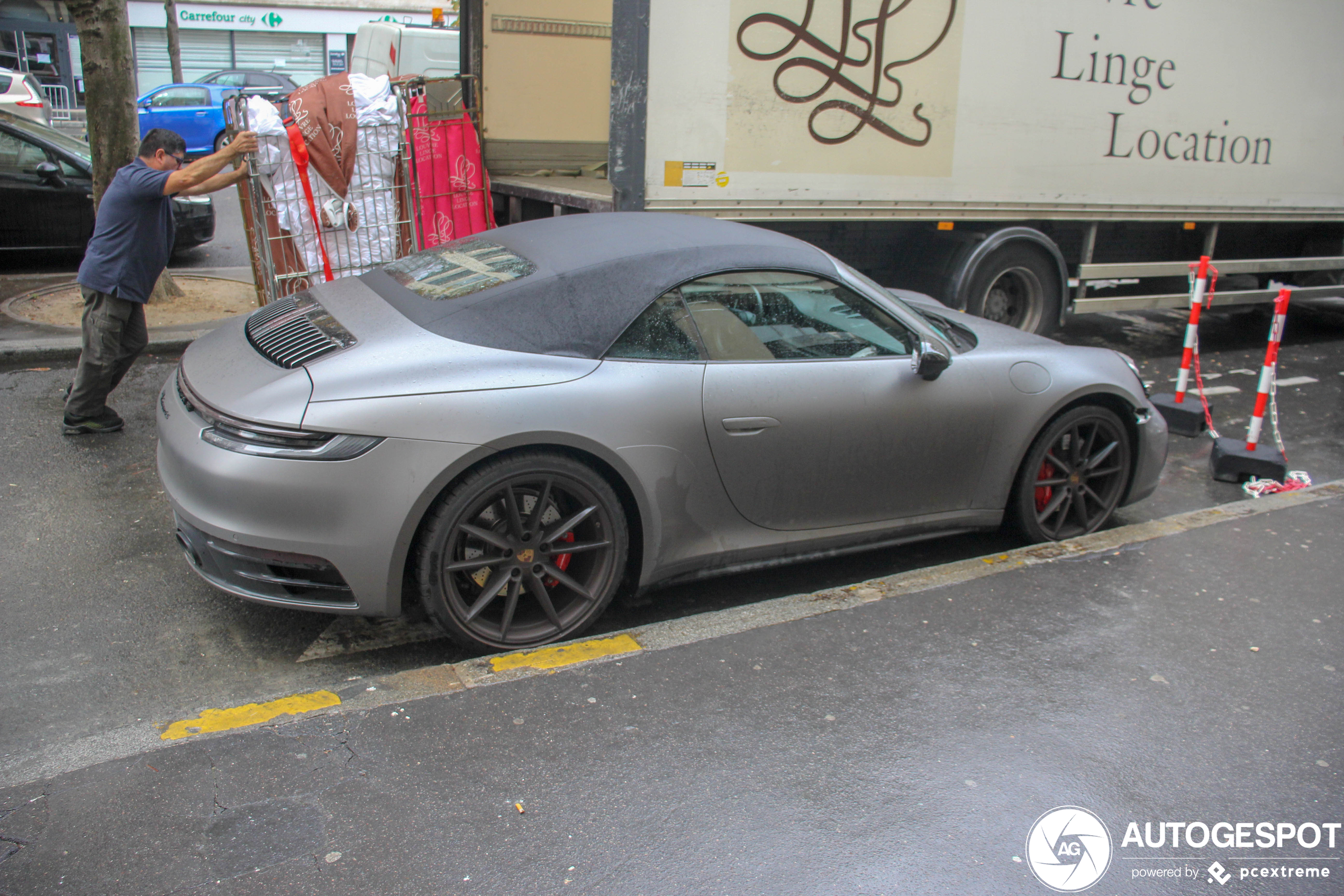 Porsche 992 Carrera 4S Cabriolet