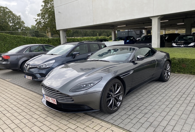 Aston Martin DB11 V8 Volante