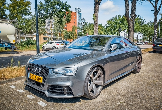 Audi RS5 B8 2012