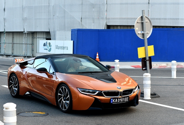 BMW i8 Roadster