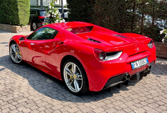 Ferrari 488 Spider