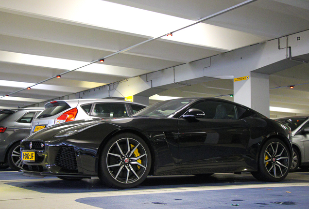 Jaguar F-TYPE SVR Coupé 2017