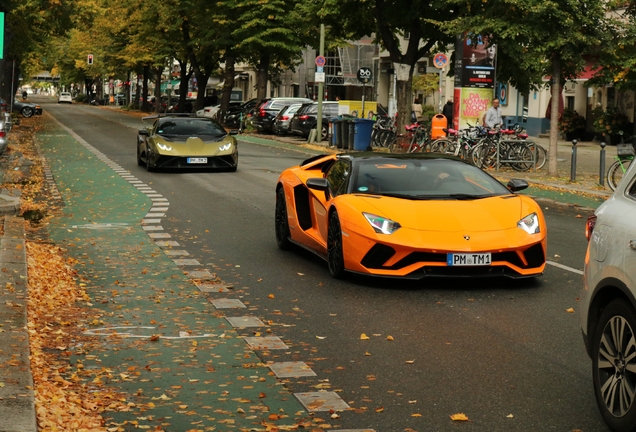 Lamborghini Aventador S LP740-4 Roadster