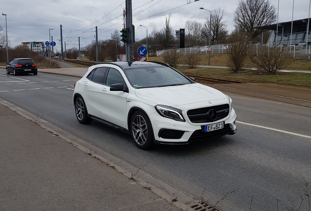 Mercedes-AMG GLA 45 X156