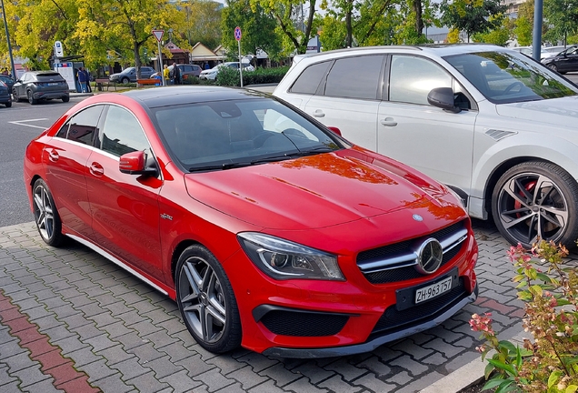 Mercedes-Benz CLA 45 AMG C117