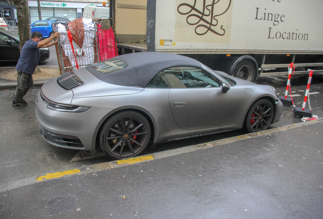 Porsche 992 Carrera 4S Cabriolet