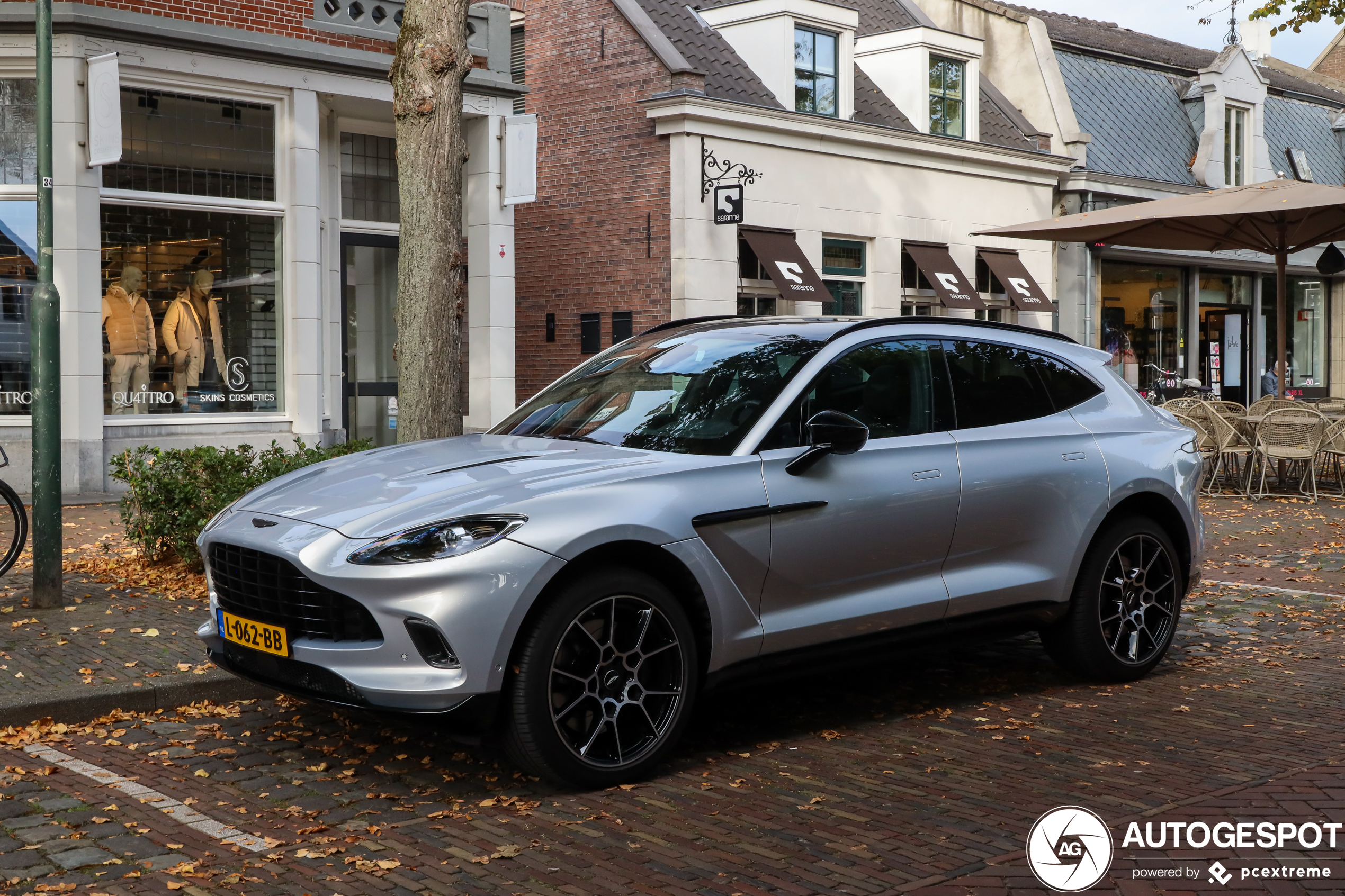 Aston Martin DBX