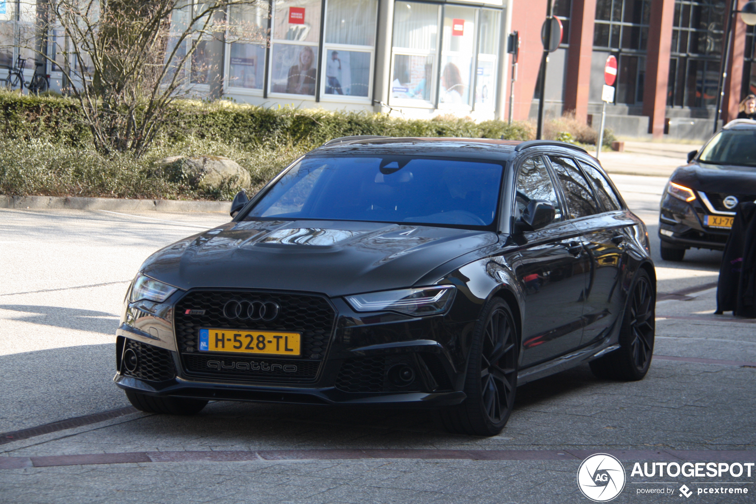 Audi RS6 Avant C7 2015