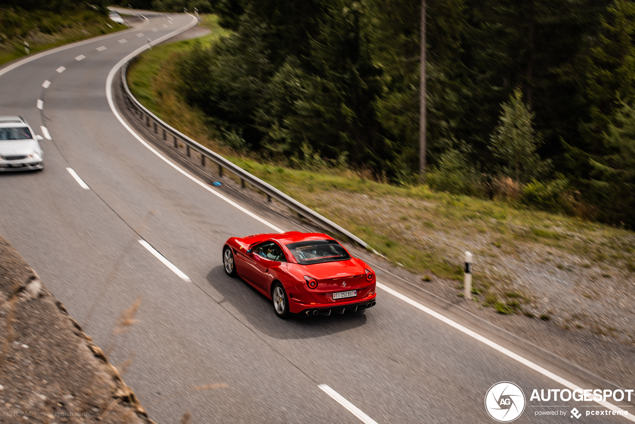 Ferrari California T