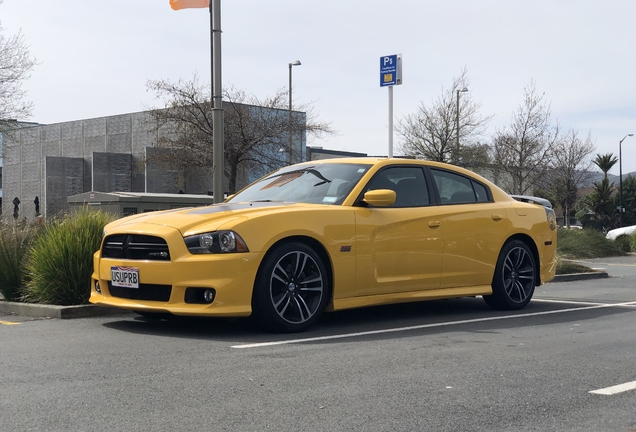 Dodge Charger SRT-8 Super Bee 2012