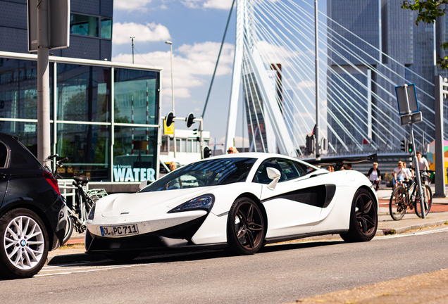 McLaren 570S