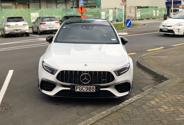 Mercedes-AMG A 45 S W177