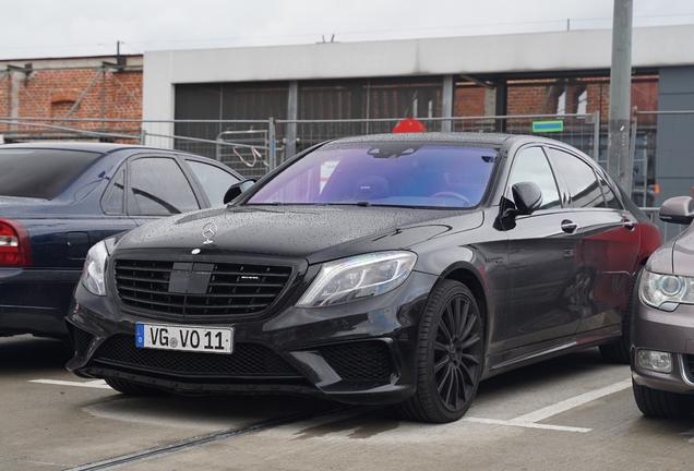 Mercedes-AMG S 63 V222