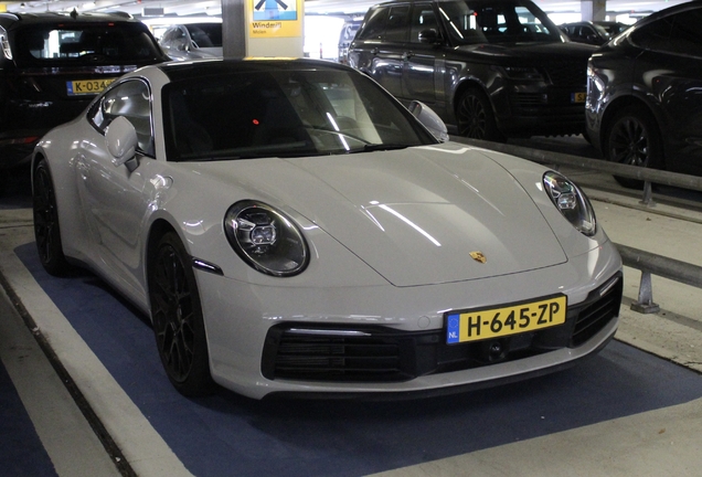 Porsche 992 Carrera 4S