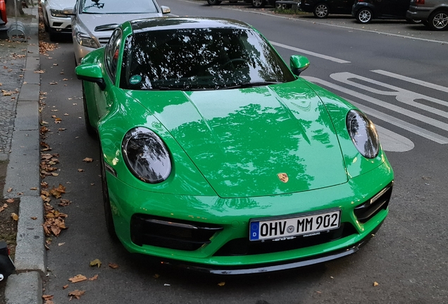 Porsche 992 Carrera 4S