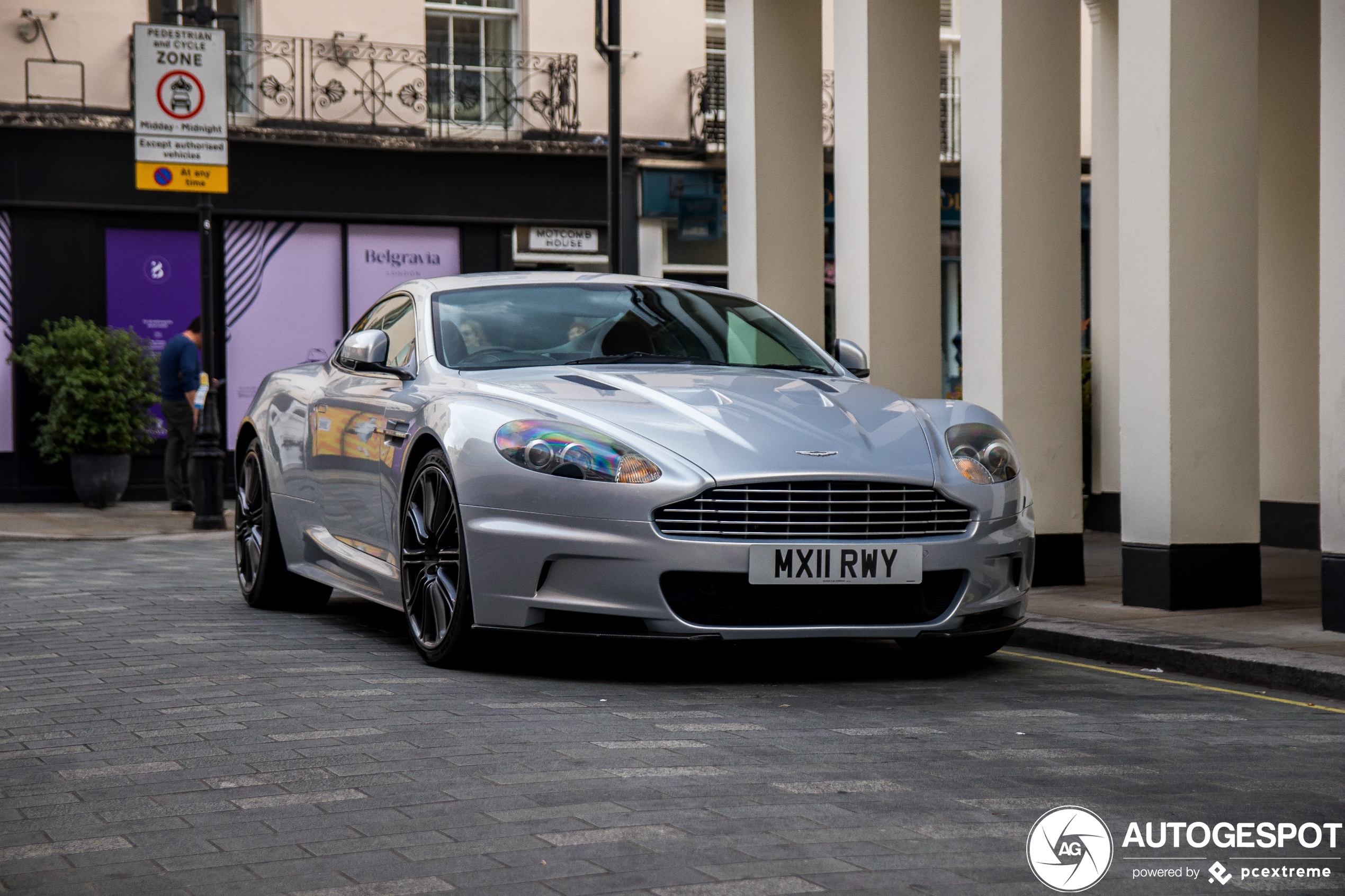 Aston Martin DBS