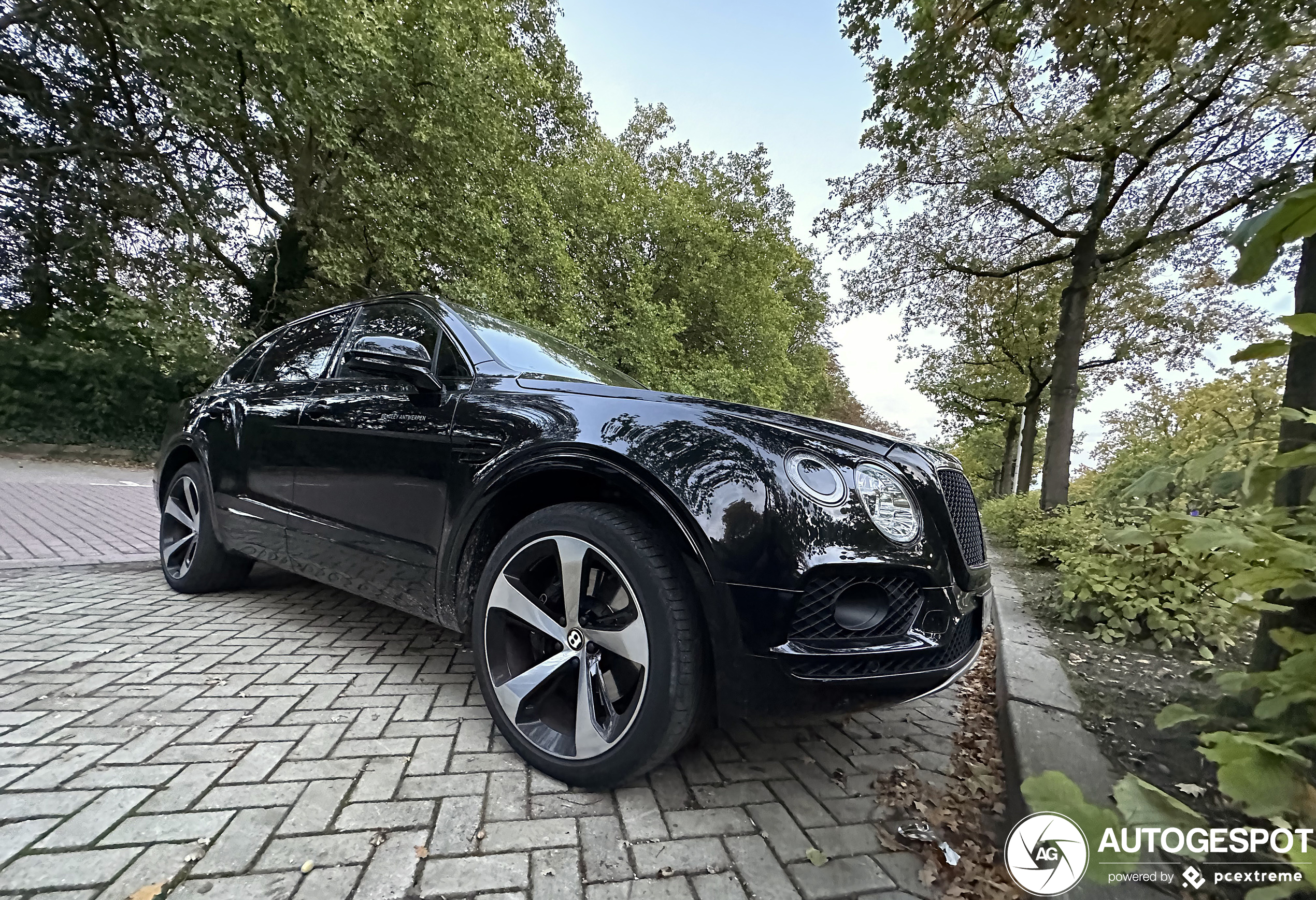 Bentley Bentayga V8