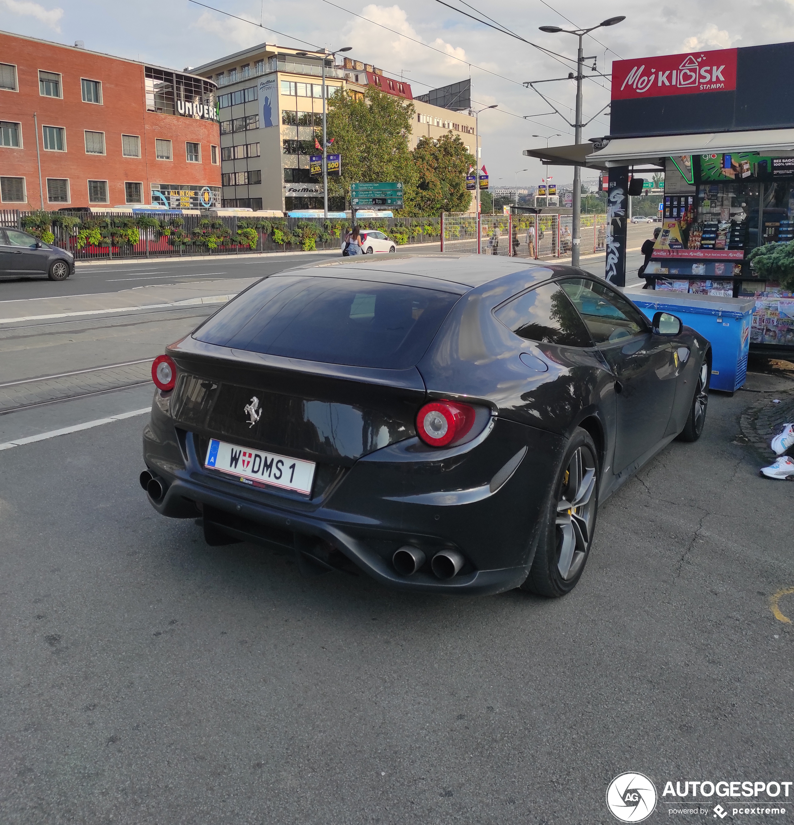 Ferrari FF