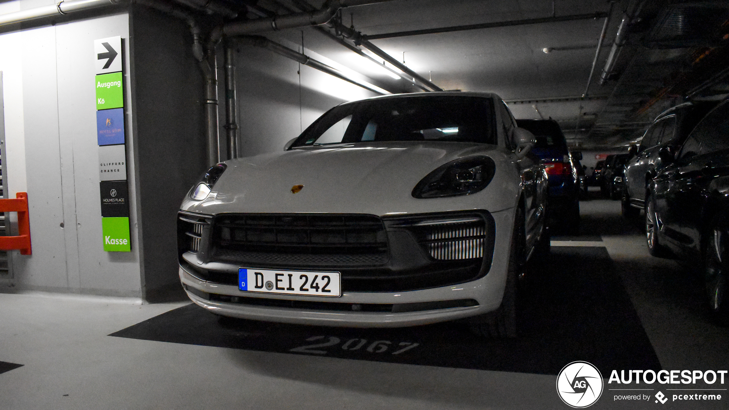 Porsche 95B Macan GTS MkIII