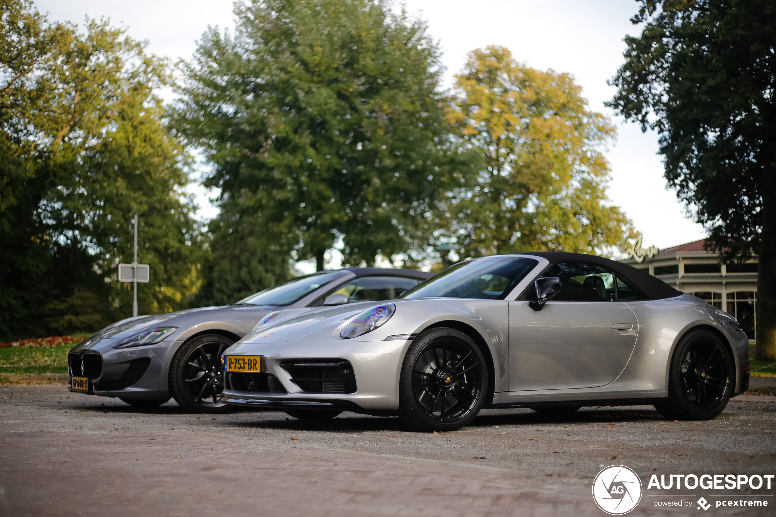 Porsche 992 Carrera 4 GTS Cabriolet