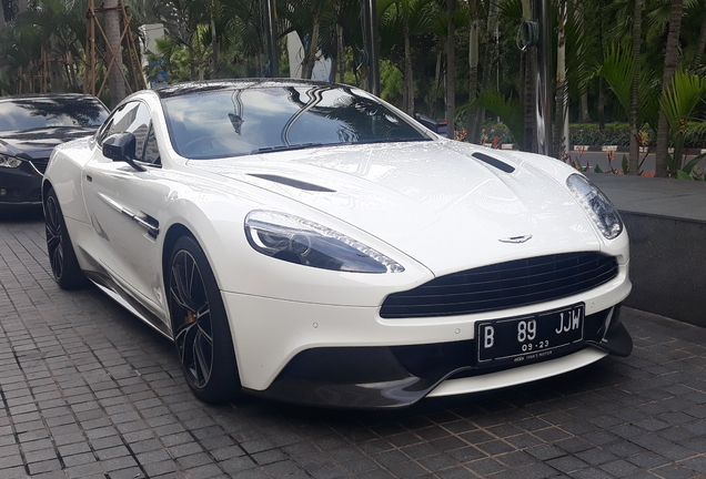 Aston Martin Vanquish 2013