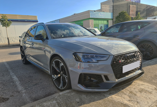 Audi RS4 Avant B9