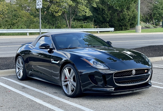 Jaguar F-TYPE S V8 Convertible