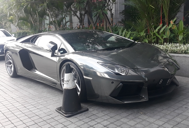 Lamborghini Aventador LP700-4