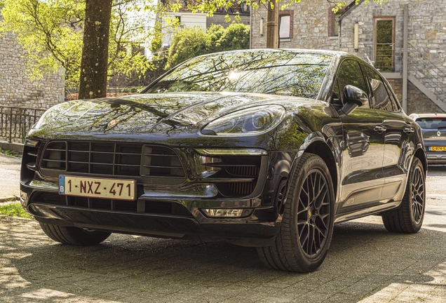 Porsche 95B Macan GTS