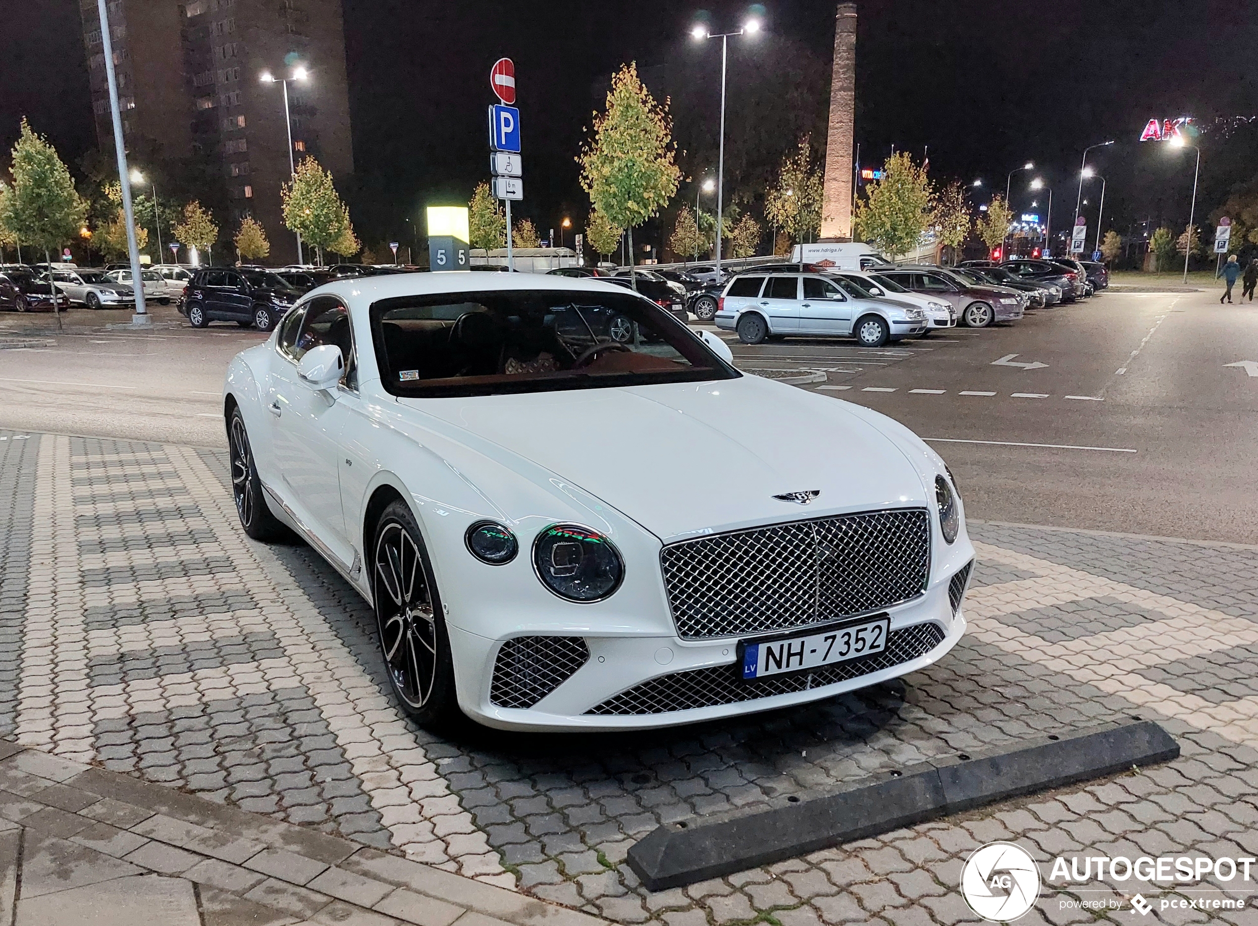 Bentley Continental GT V8 2020