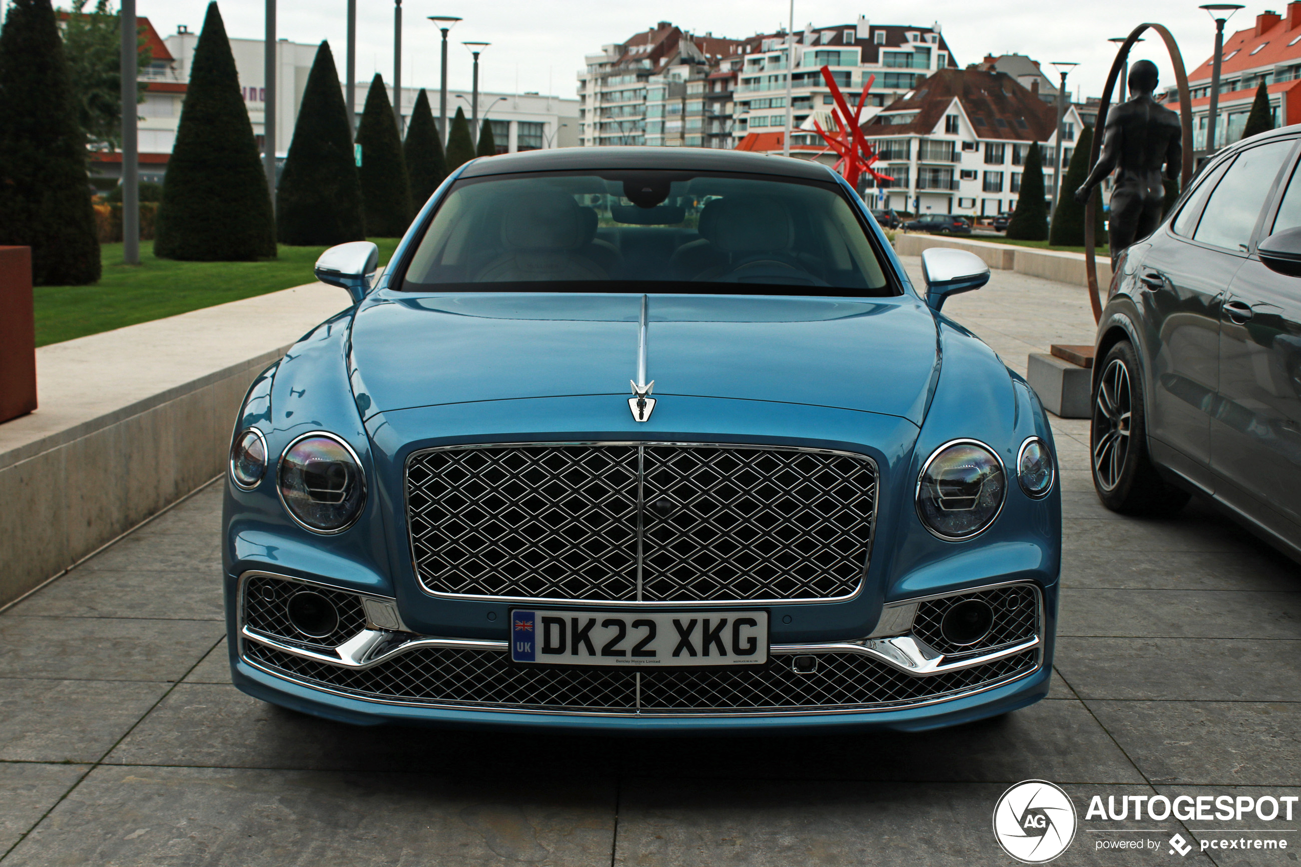 Bentley Flying Spur Hybrid Mulliner