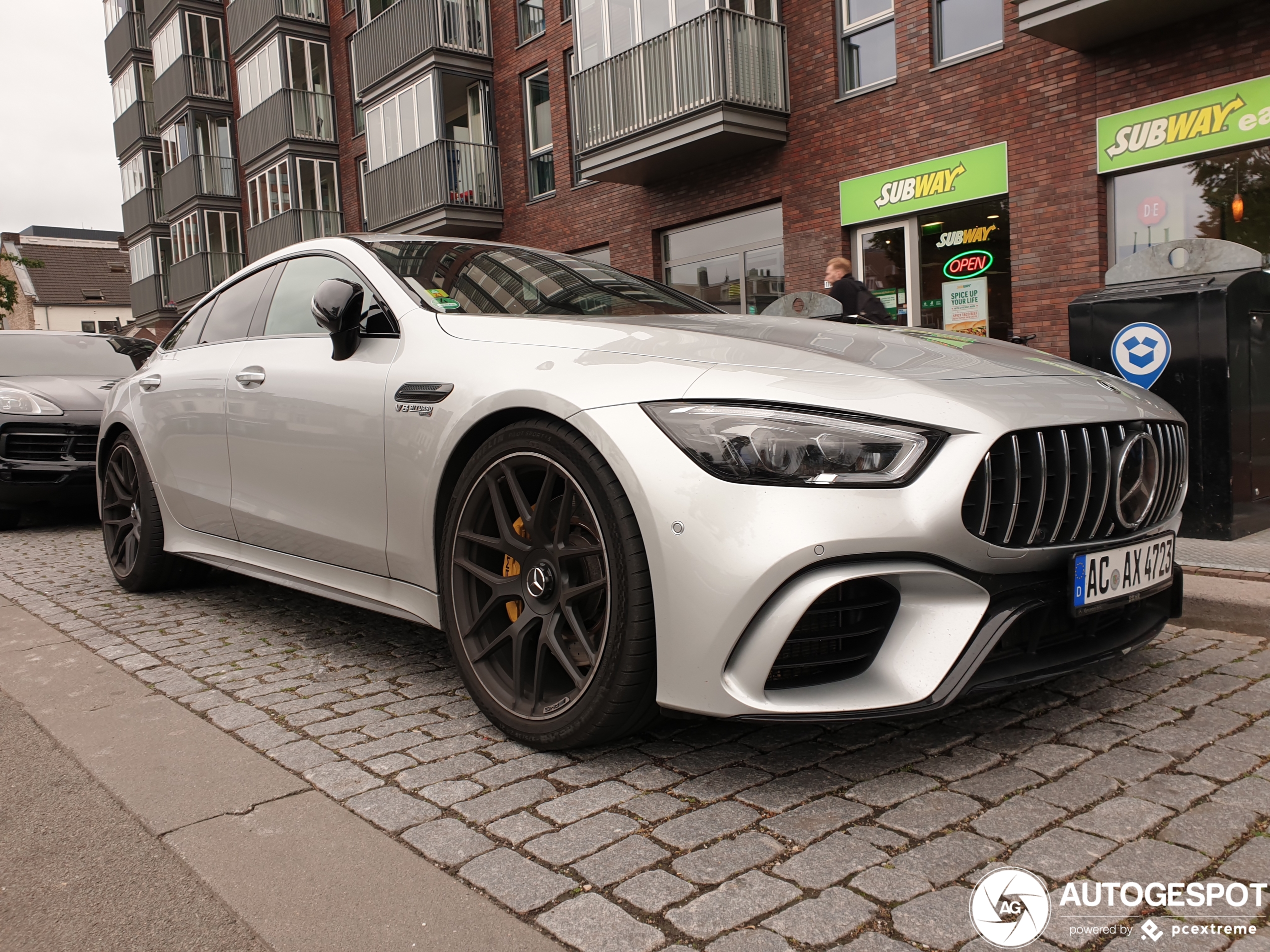 Mercedes-AMG GT 63 S X290