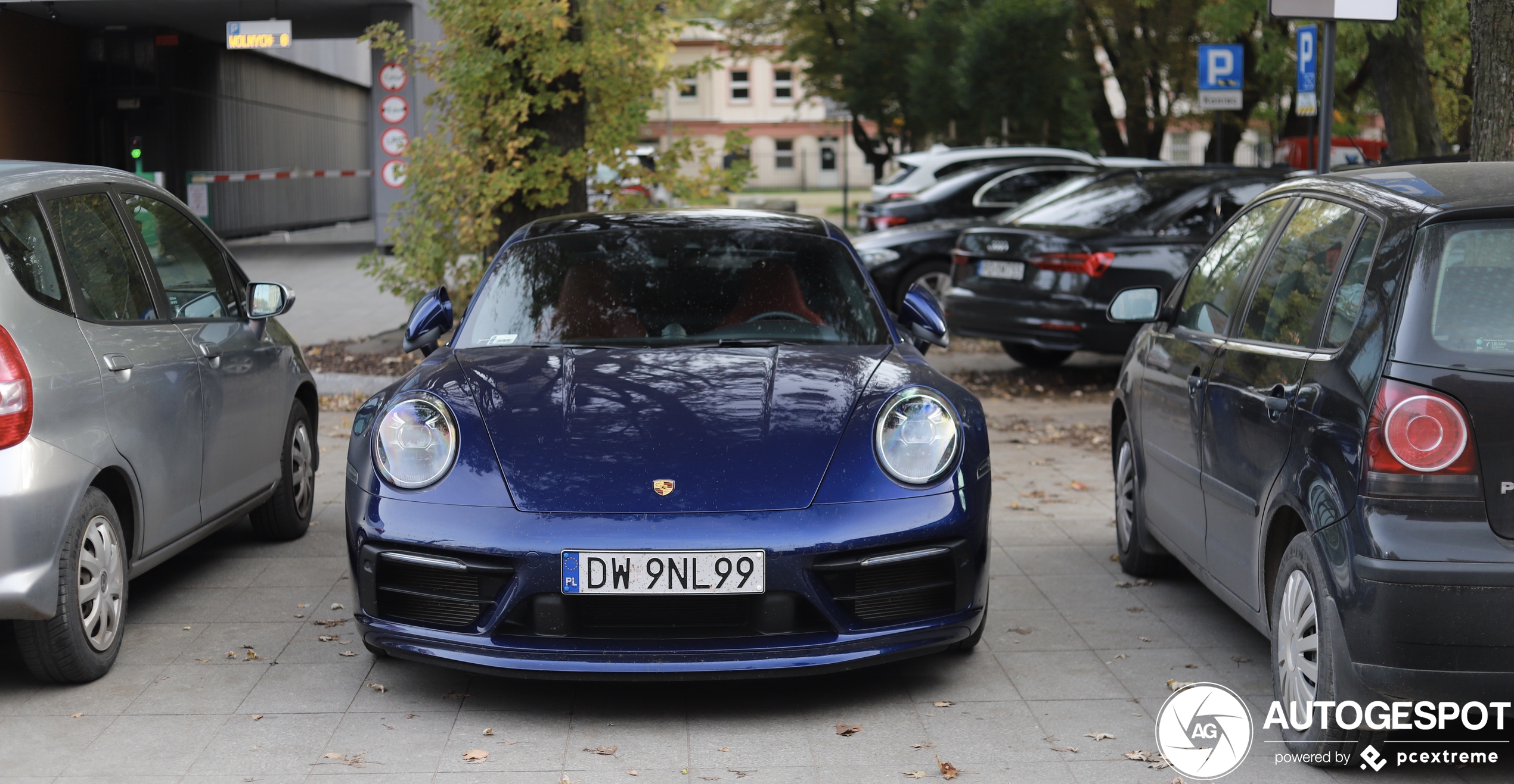 Porsche 992 Carrera 4S