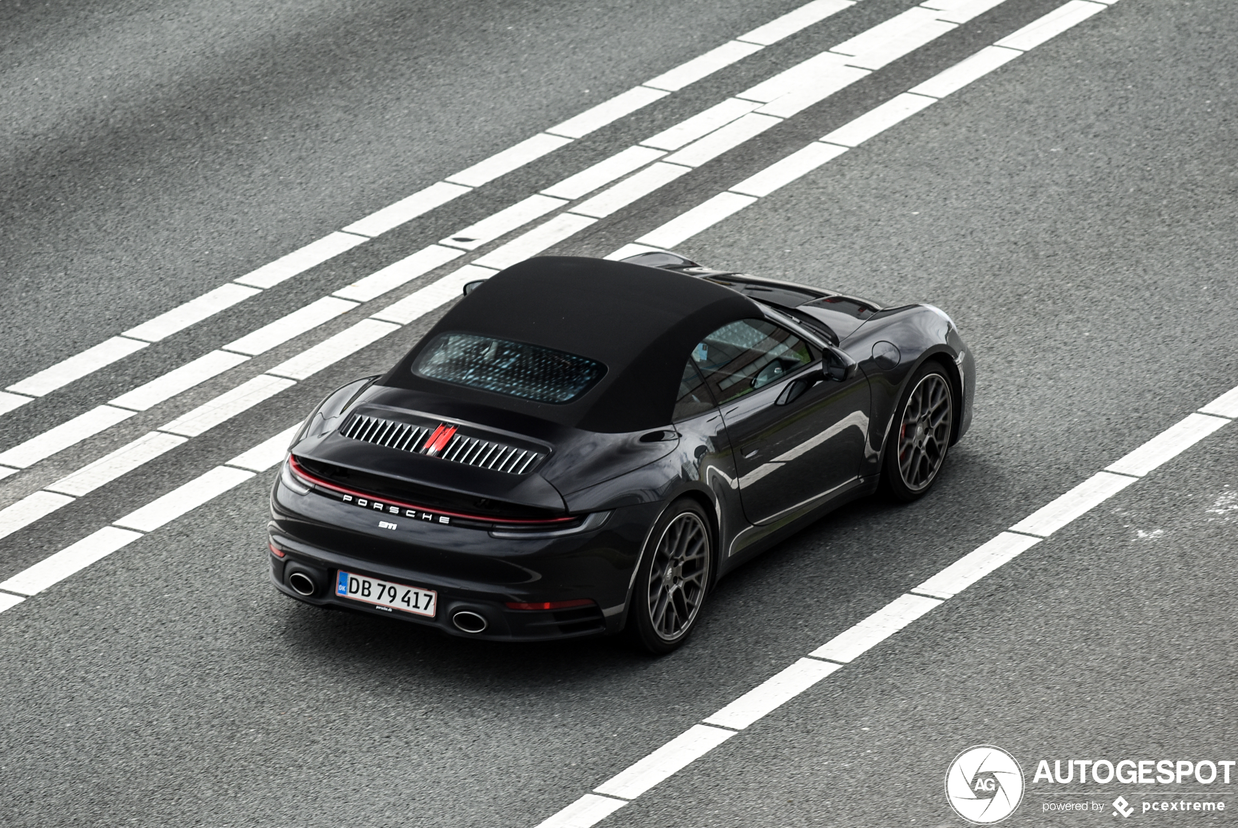 Porsche 992 Carrera 4S Cabriolet