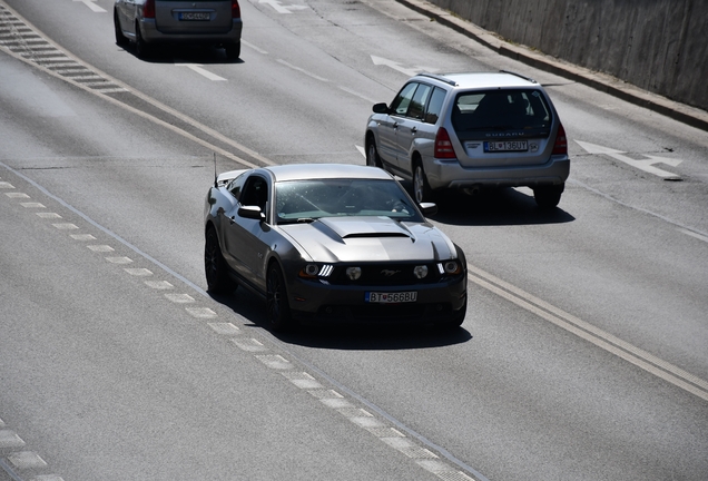 Ford Mustang GT 2011