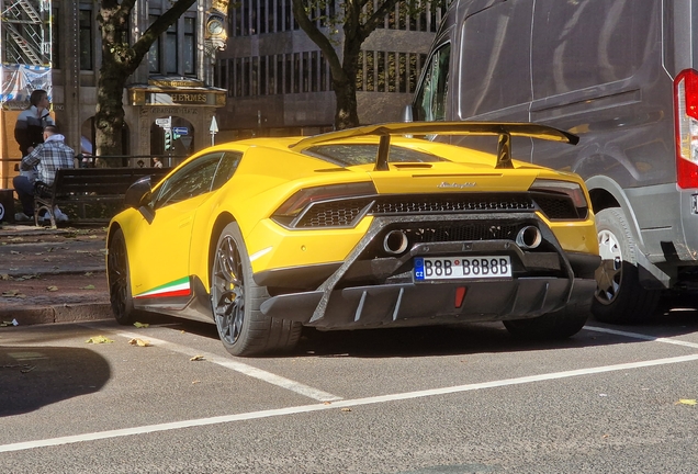 Lamborghini Huracán LP640-4 Performante