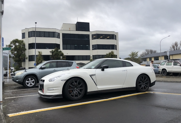 Nissan GT-R 2012