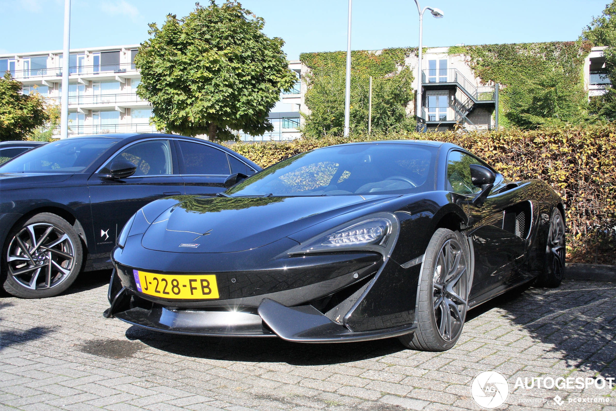 McLaren 570GT