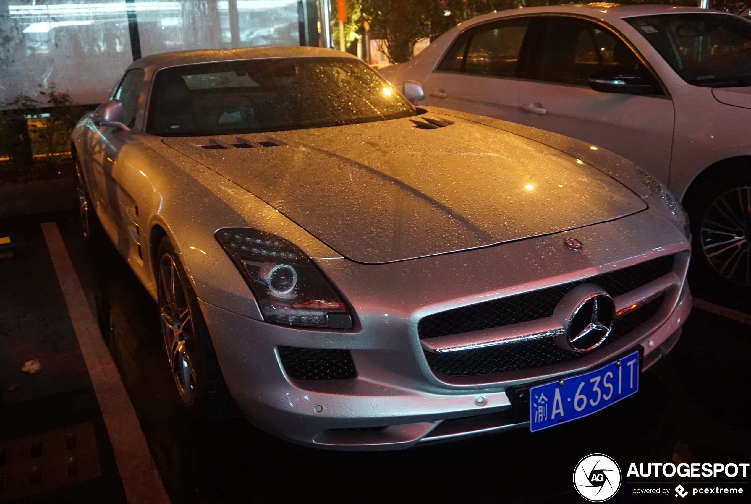 Mercedes-Benz SLS AMG