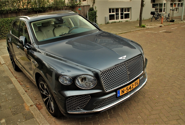 Bentley Bentayga Hybrid 2021