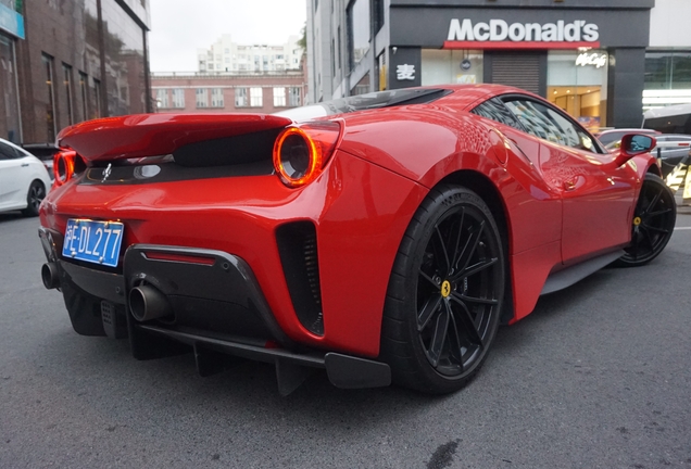 Ferrari 488 Pista