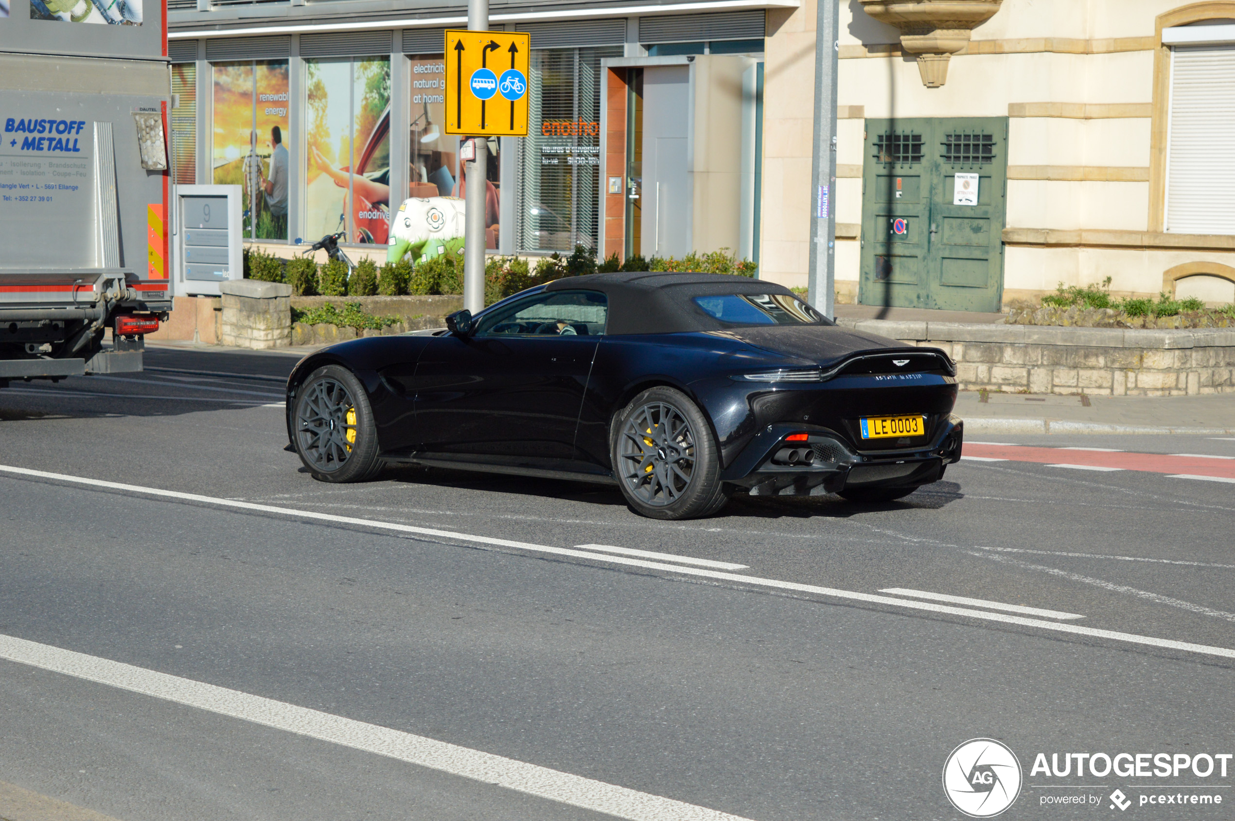 Aston Martin V8 Vantage Roadster 2020