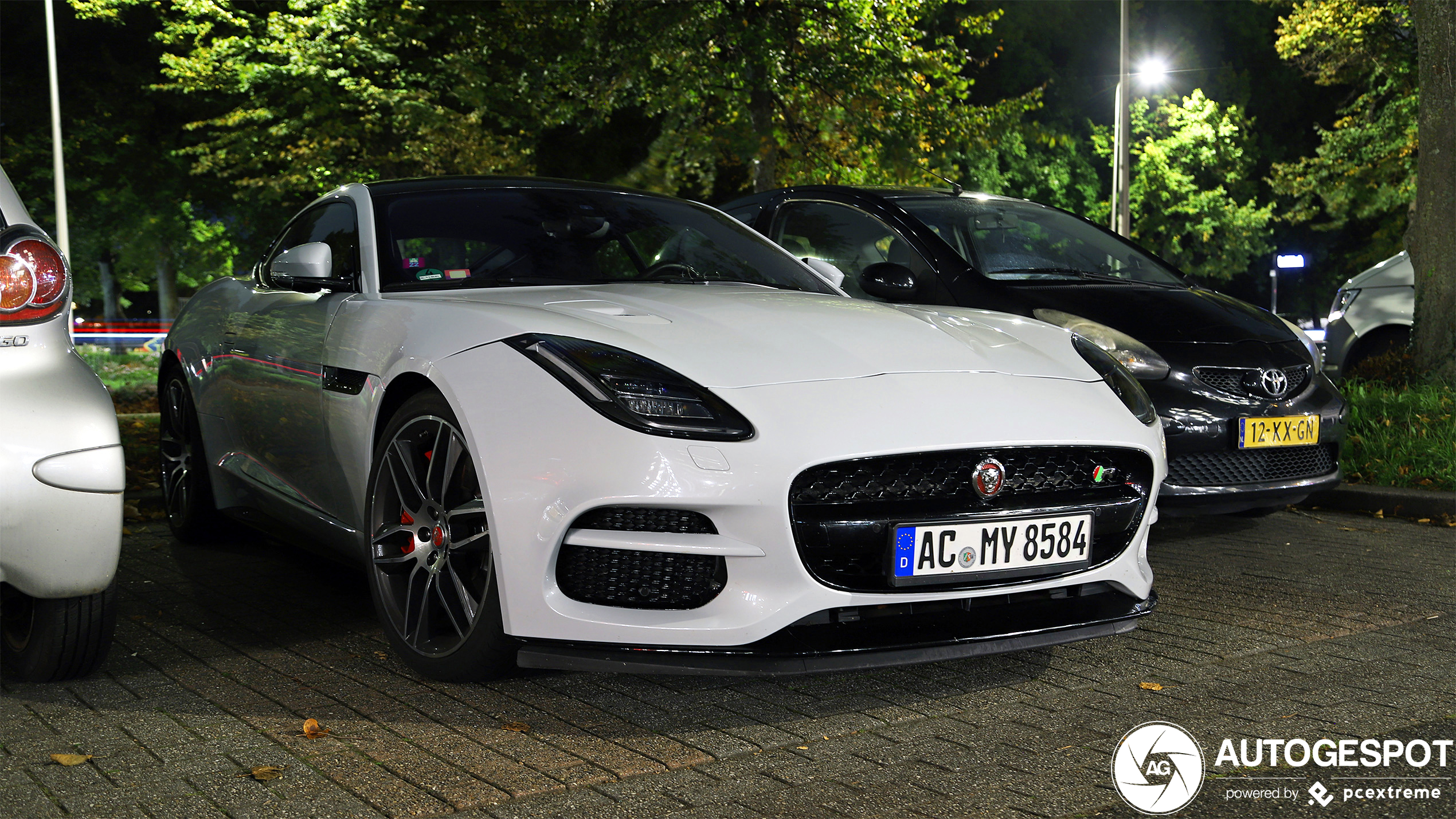 Jaguar F-TYPE R Coupé 2017