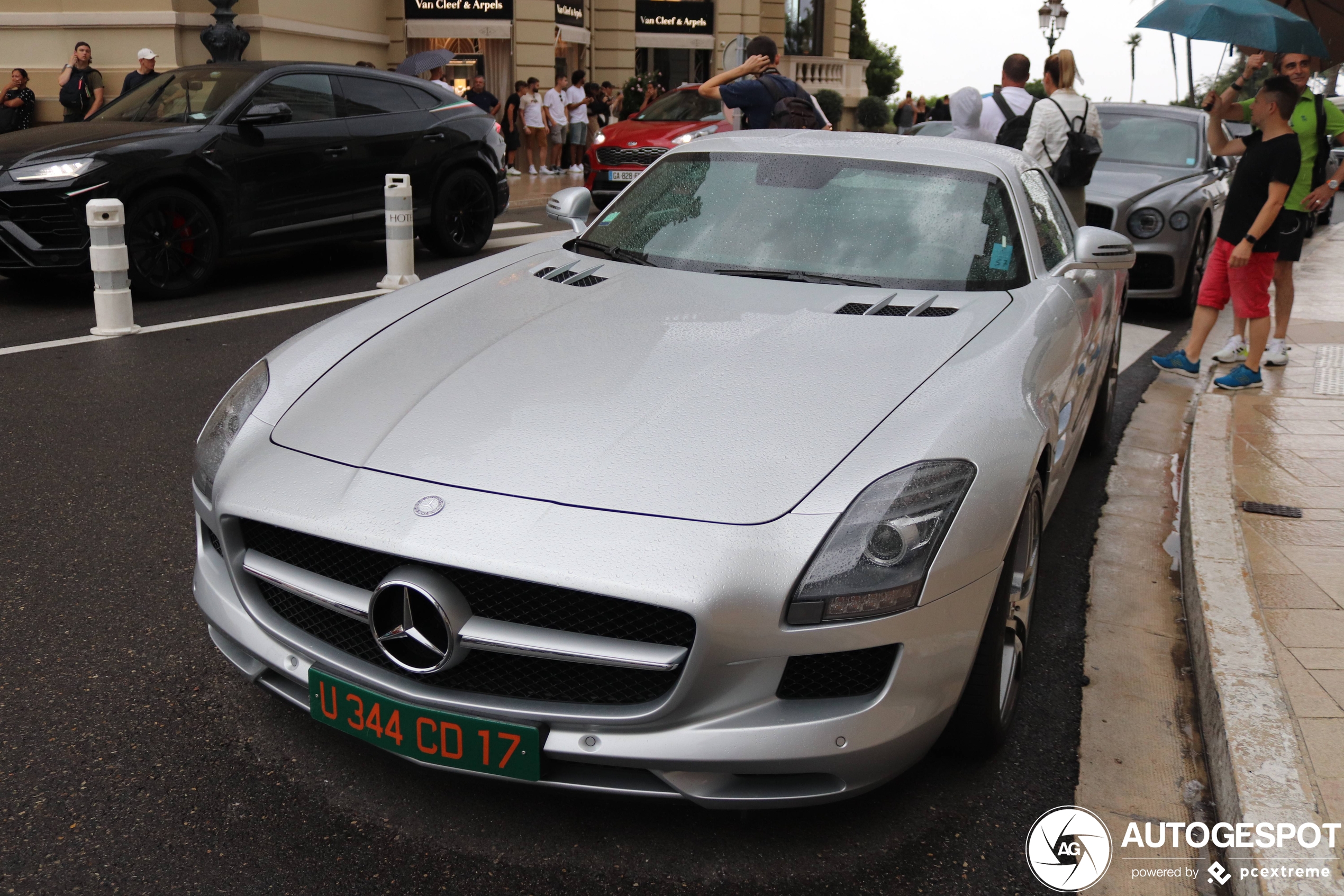 Mercedes-Benz SLS AMG