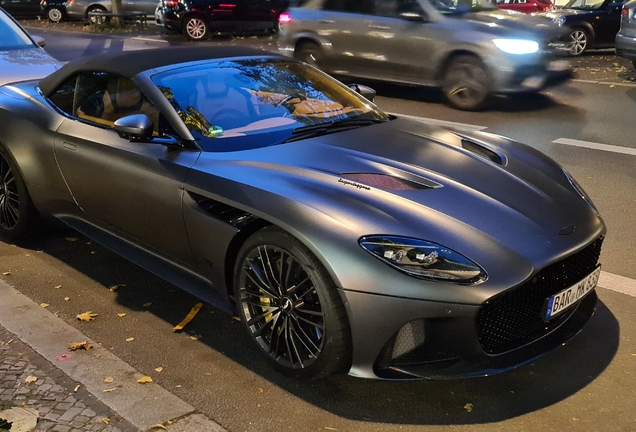 Aston Martin DBS Superleggera Volante