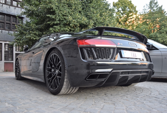 Audi R8 V10 Plus 2015