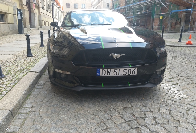 Ford Mustang GT 2015