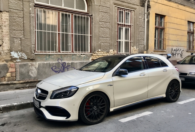 Mercedes-AMG A 45 W176 2015